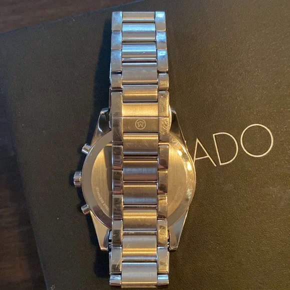 Mens Movado Watch, silver band black face. - Picture 5 of 10